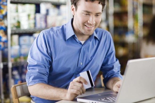 Do Credit Cards With Annual Fees Make Sense?