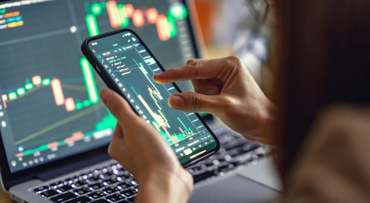 A trader reviews an index fund.