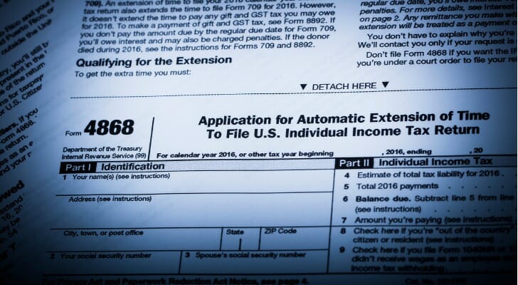 SmartAsset: All About IRS Form 4868