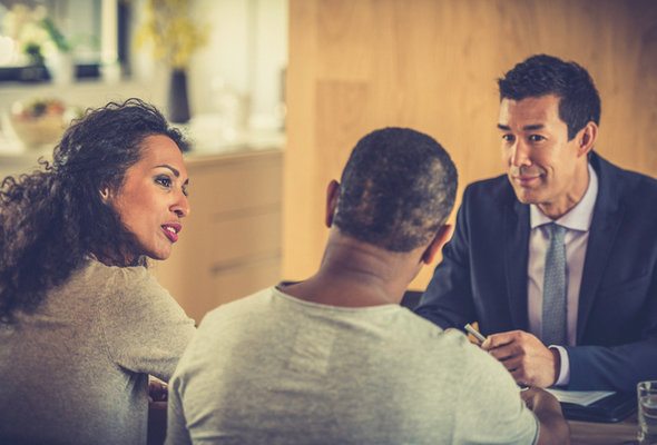 What Does a Loan Officer Do?