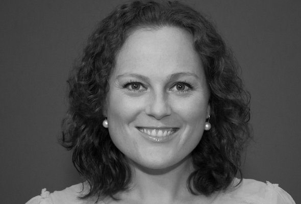 AJ Smith: Financial Expert Profile