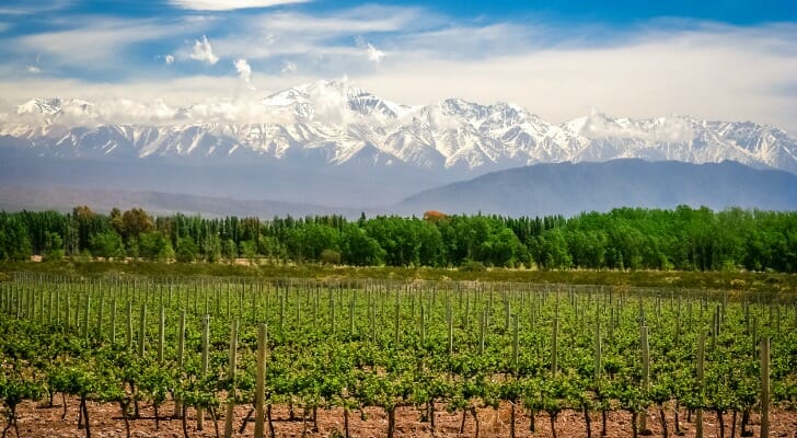 With cultural diversity, delicious foods and beautiful sights, many people choose to retire in Argentina.