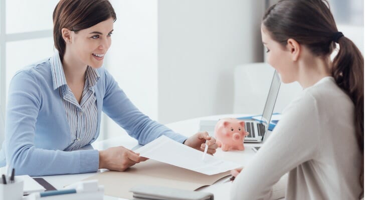 Merrill Edge Review 2023: Fees, Services and More