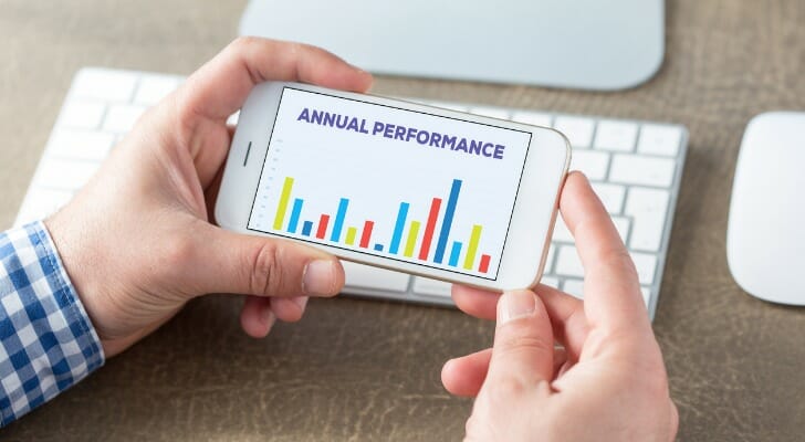 You can use the P/E ratio to evaluate different companies and decide how you want to invest your money.