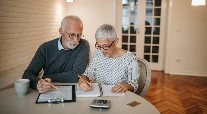 Should you choose a roth or traditional 401k?