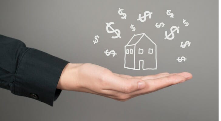 Here's the average real estate agent salary.