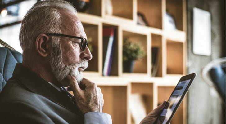 SmartAsset: How Pump and Dump Investing Schemes Work