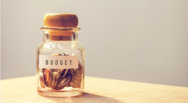 Is it better to pay off debt or invest?