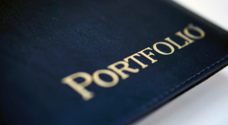 Open-End Funds vs. Closed-End Funds