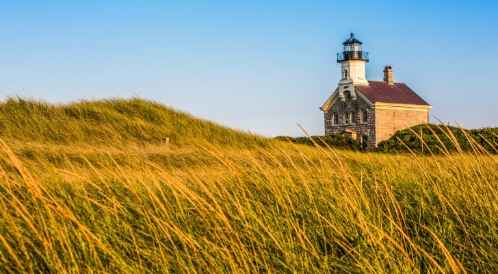 A picture of the Rhode Island seaside.