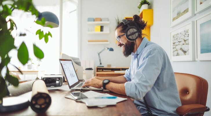 SmartAsset: Hedge Funds vs. Mutual Funds