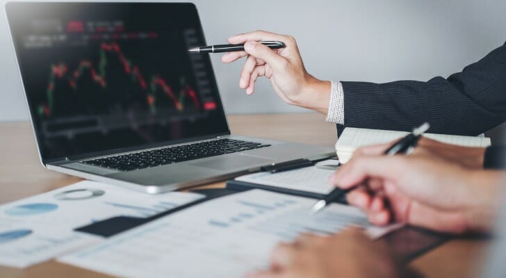 Investors calculate an option's intrinsic value.