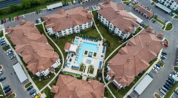 Apartment complexes offer some attractive advantages compared to single-family and smaller multi-family real estate investments.