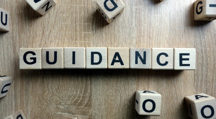 SmartAsset: How to Read and Respond to Earnings Guidance