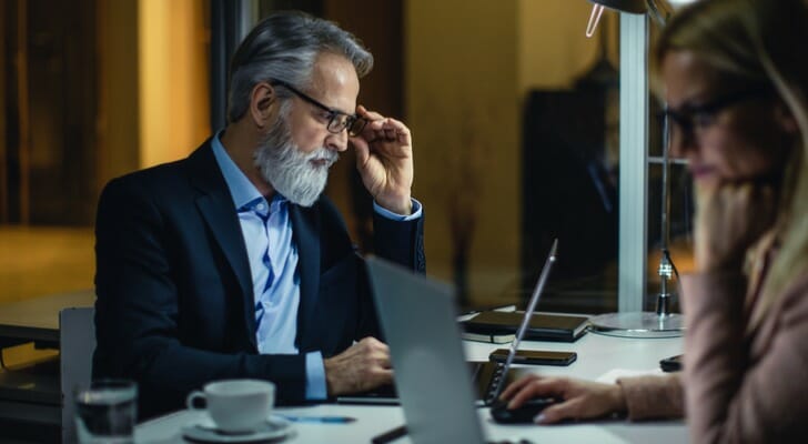 Investor considers what to put in his 401(k)