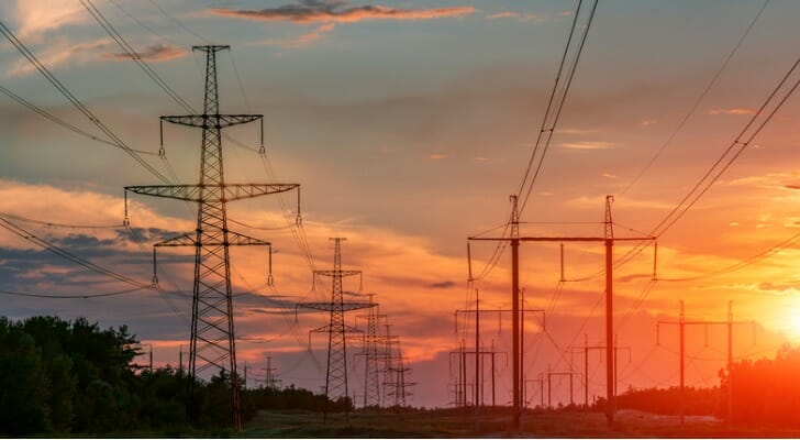 SmartAsset: How to Invest in Sector Funds