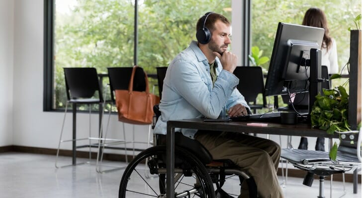 SmartAsset: What Does a Financial Analyst Do?