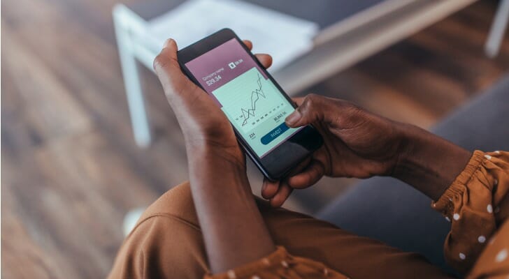 SmartAsset: Vanguard vs. Charles Schwab