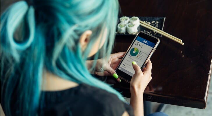 SmartAsset: Robinhood vs. Vanguard