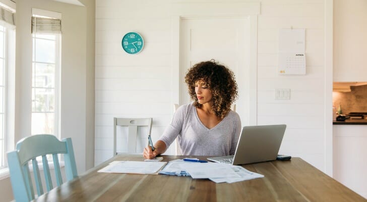 There are several important 401(k) rollover rules to keep in mind when changing jobs.