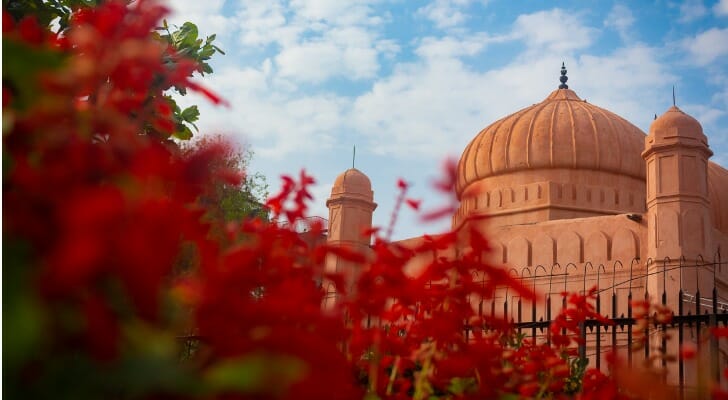 SmartAsset: How to Invest in the Dhaka Stock Exchange