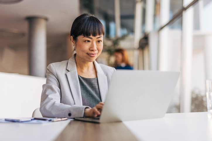 An investor comparing options vs. stocks for her investment portfolio.