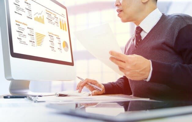 Asian money manager helping to diversify a client's portfolio