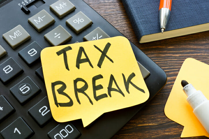 SmartAsset: A Guide to Tax Breaks on Your 2023 Return