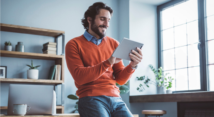 An investor looking for the best return on a 500k investment.