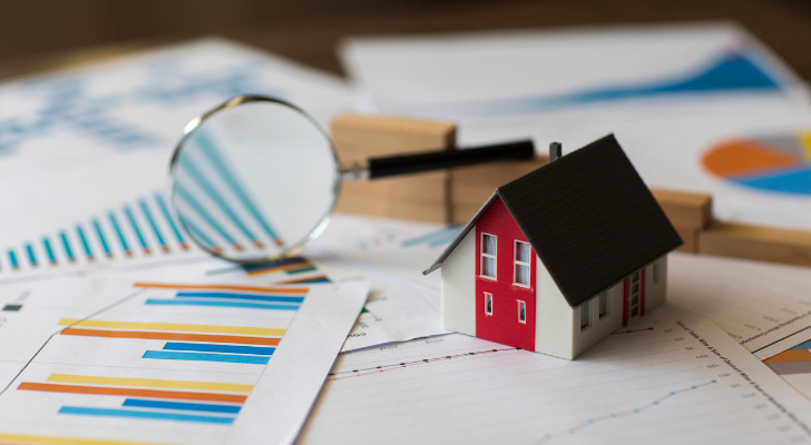 how to build a real estate portfolio