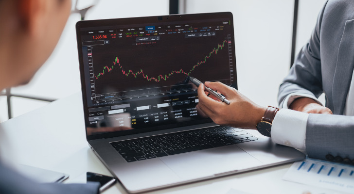 family office vs hedge fund