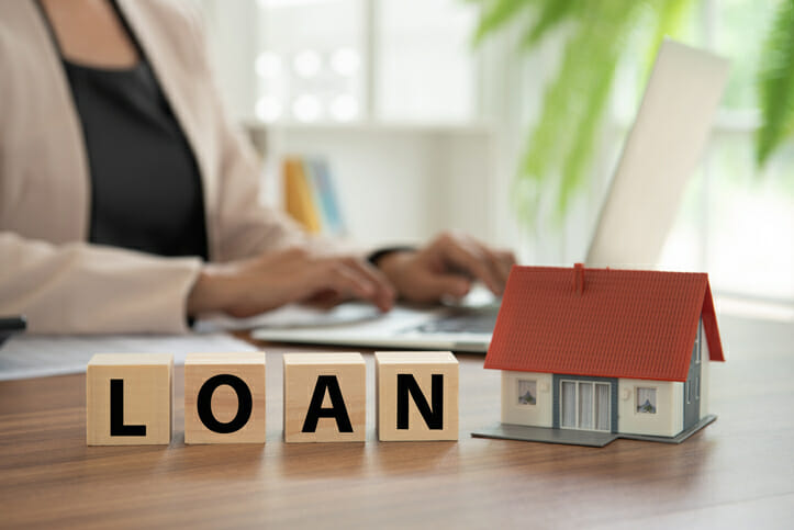 SmartAsset: What Does a Loan Processor Do?
