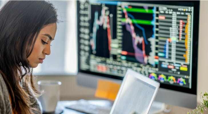 A woman reviews how to invest 200k to make $1 million.