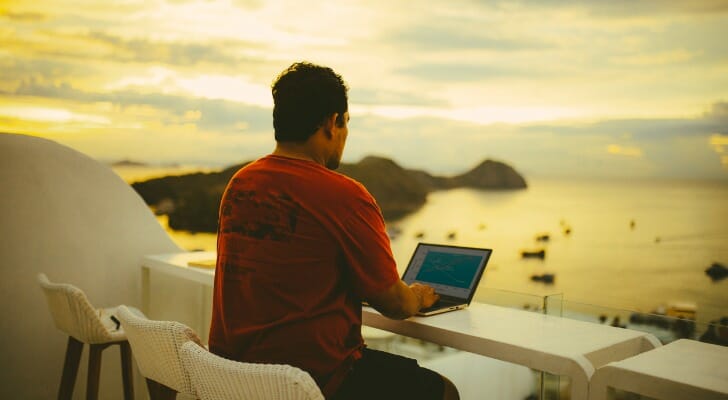 how to become a financial advisor in california