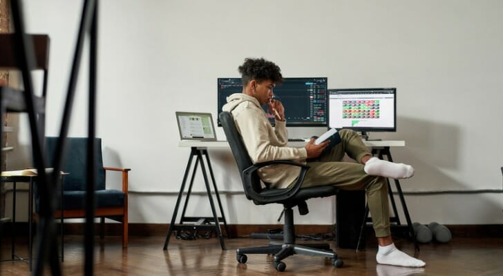 how does inflation affect cryptocurrency