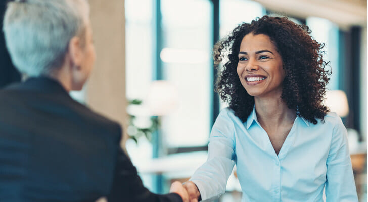 commercial banking vs investment banking