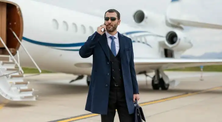 Eve if you're not a billionaire, it's still helpful to know where do billionaires keep their money.