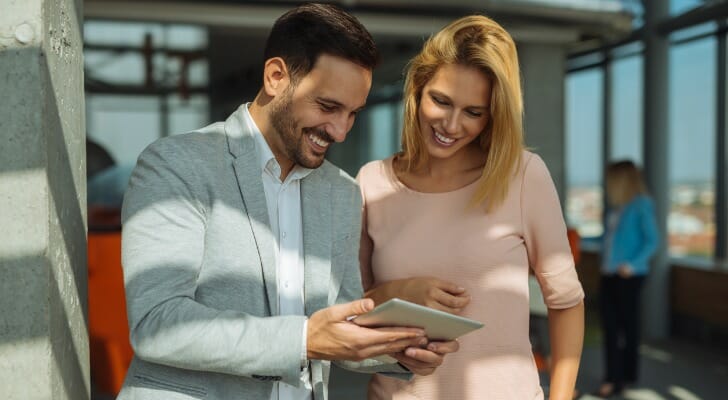 financial advisor for federal government employees