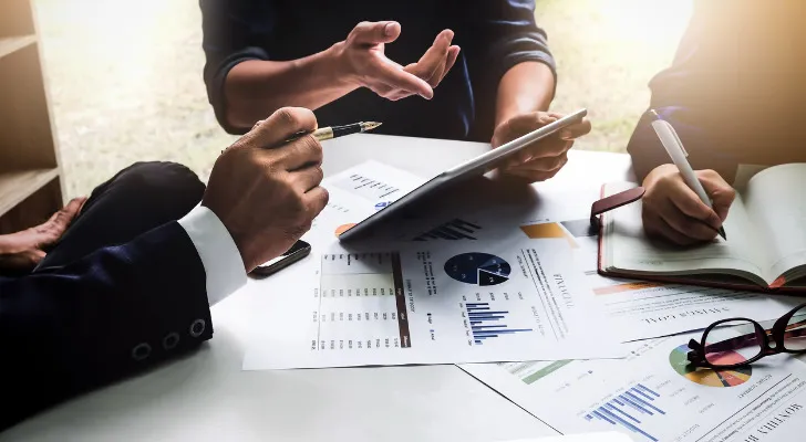 what is a financial institution