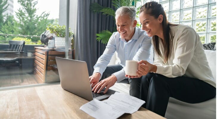 A couple compare Robinhood vs. Webull vs. Fidelity.