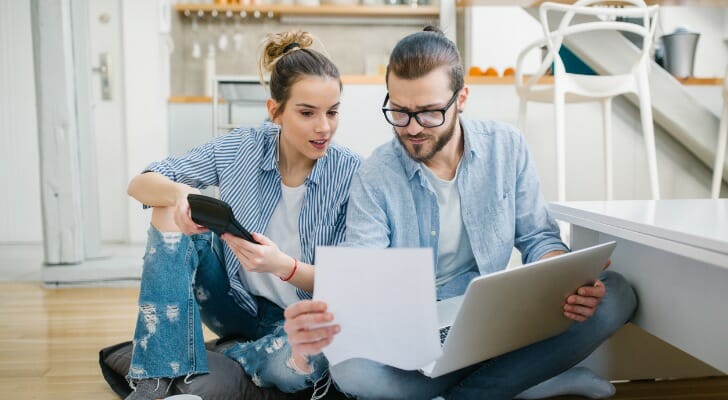 SmartAsset: How Much Should I Have in Savings?