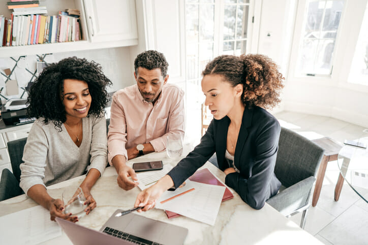 SmartAsset: A Guide to Financial Advisor Compensation Models