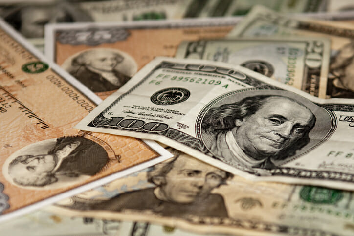 SmartAsset: Should You Build a Treasury Bill Ladder When Bonds Fall?