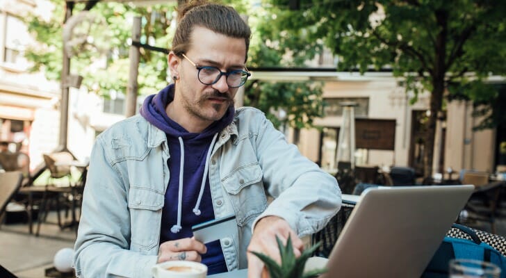 SmartAsset: interest compounded daily vs monthly