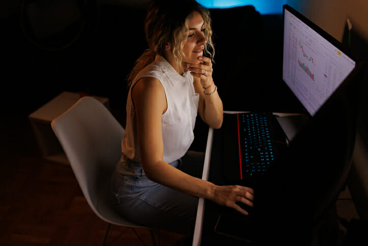 SmartAsset: Ellevest vs. Betterment for Robo-Advisor Investing