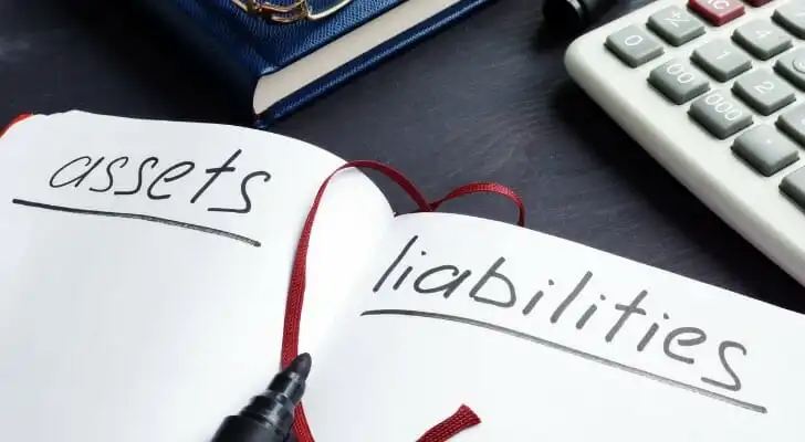 assets vs liabilities