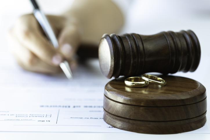 SmartAsset: How divorce impacts your estate plan