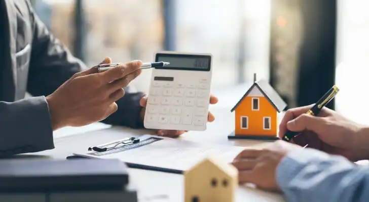 How Much Does It Cost to Sell a House?