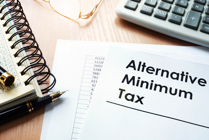 The alternative minimum tax (AMT) is a minimum tax rate that applies almost entirely to people with high incomes.