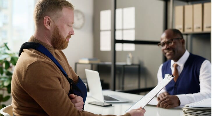 Financial Advisor vs. Insurance Agent: When Do You Need One?